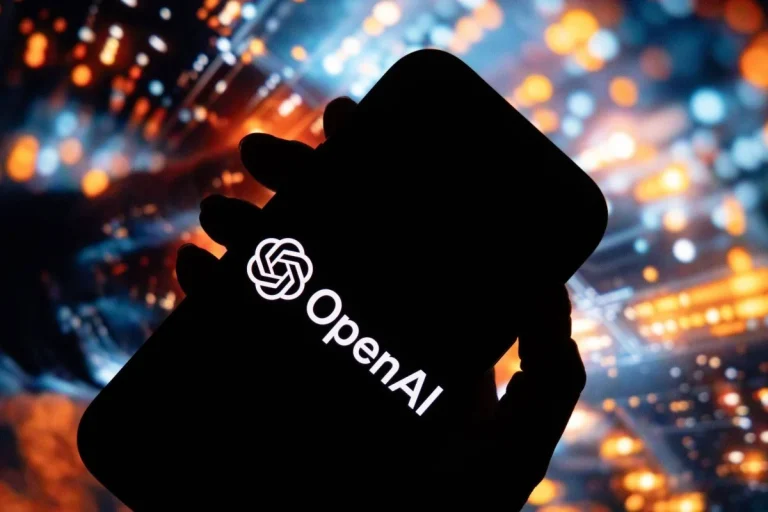 OpenAI估值或達1500億美元，新一輪融資吸引Nvidia和Apple參與