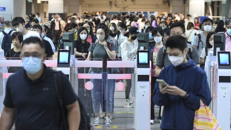 港澳台居民即日起可网上办理电子临时通行证