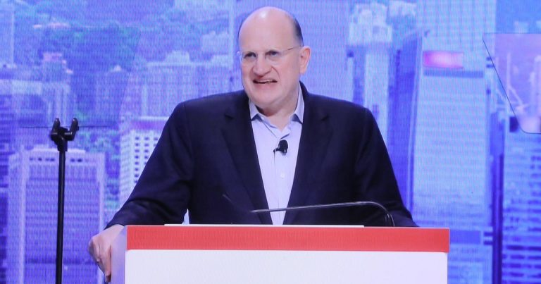 ��控主席杜嘉祺年底榮休