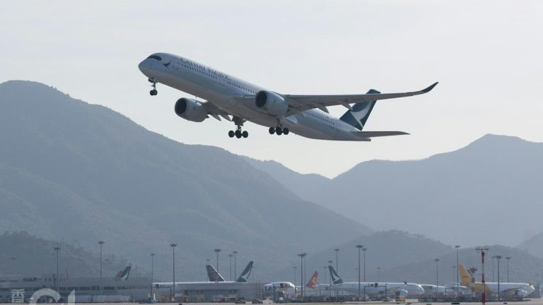 國泰避飛巴國空域｜保安局發紅色外遊警示