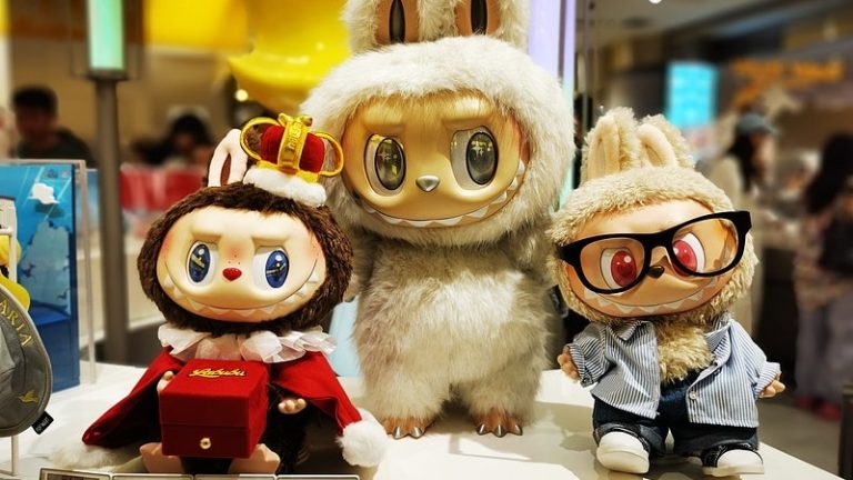 Labubu一娃難求　王寧成河南首富揭秘