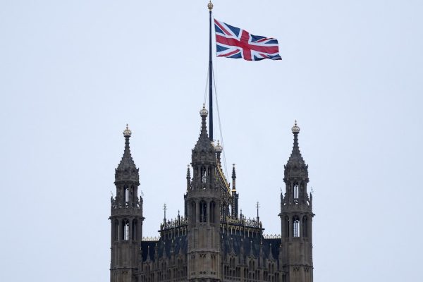 「港府通緝海外人士 英國承諾保障在英人士安全」